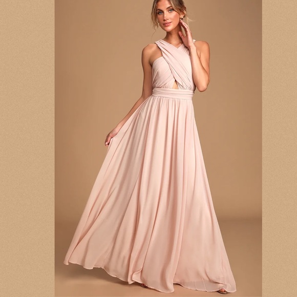 LuLus Divine Inspiration Blush Halter Maxi Dress size M - Picture 1 of 15